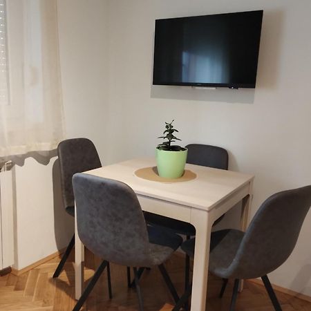 Hipodrom Appartement Zagreb Buitenkant foto
